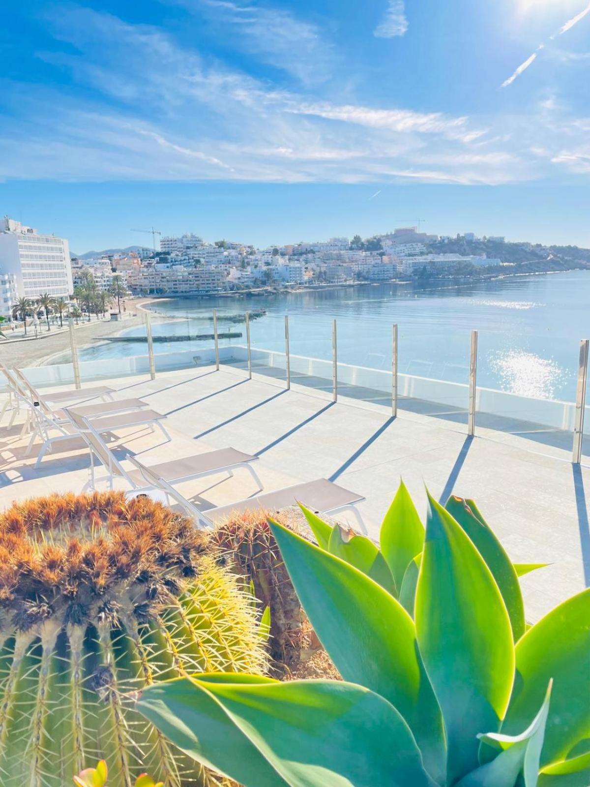 Apartamentos Llobet Ibiza Екстериор снимка