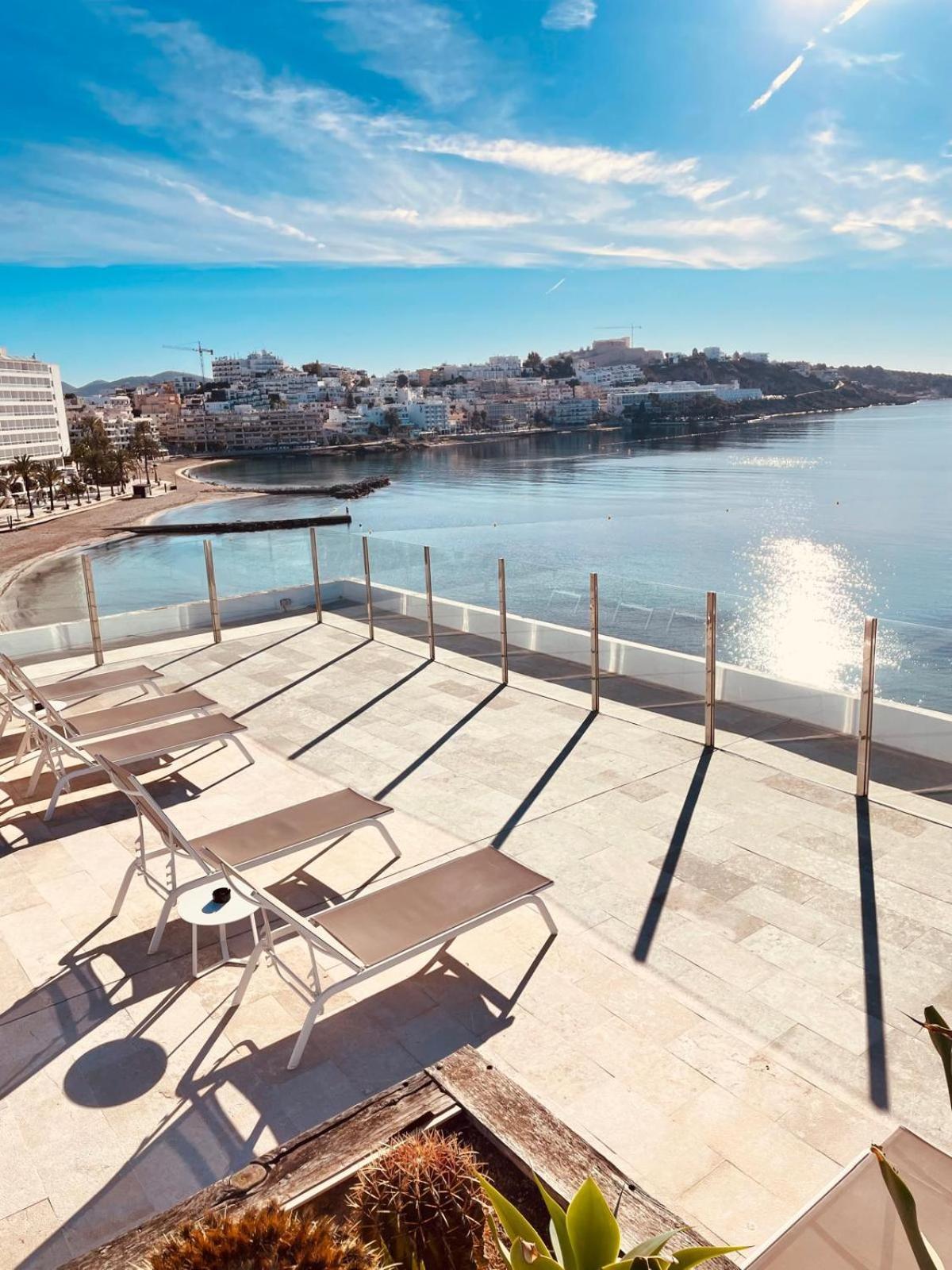 Apartamentos Llobet Ibiza Екстериор снимка