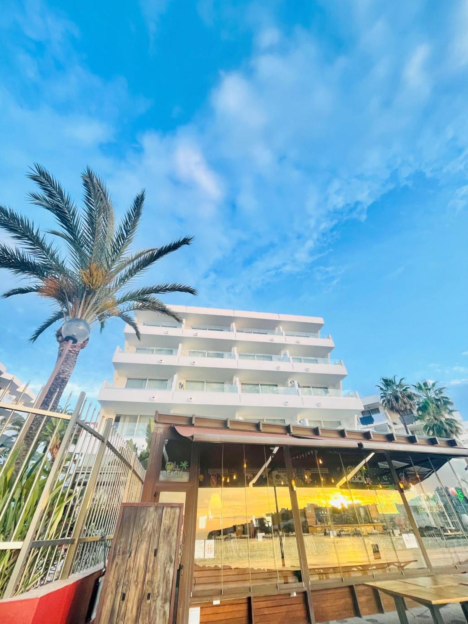 Apartamentos Llobet Ibiza Екстериор снимка